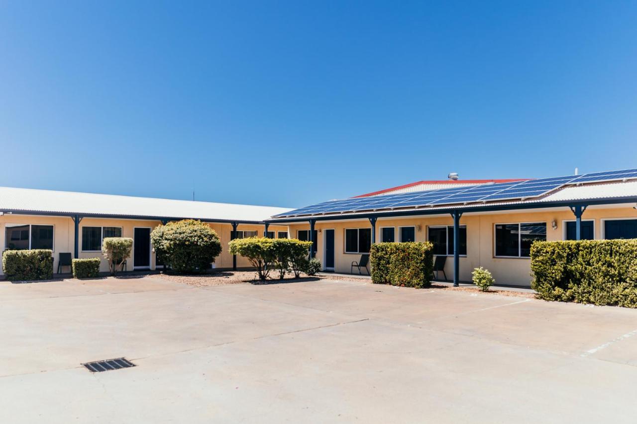 Outback Motel Mt Isa Mount Isa Exterior photo